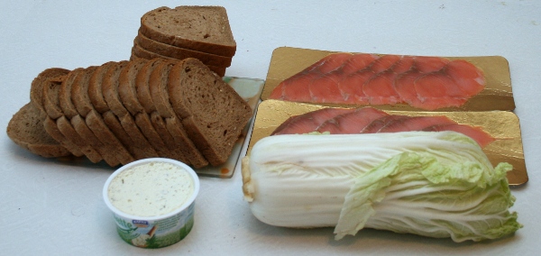 ингредиенты для бутерброда с рыбой